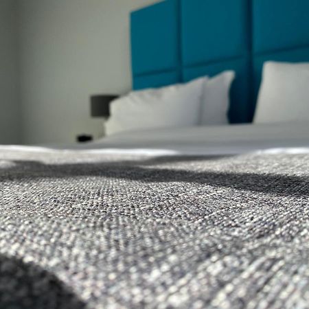 Half Moon Inn Ексетер Екстер'єр фото